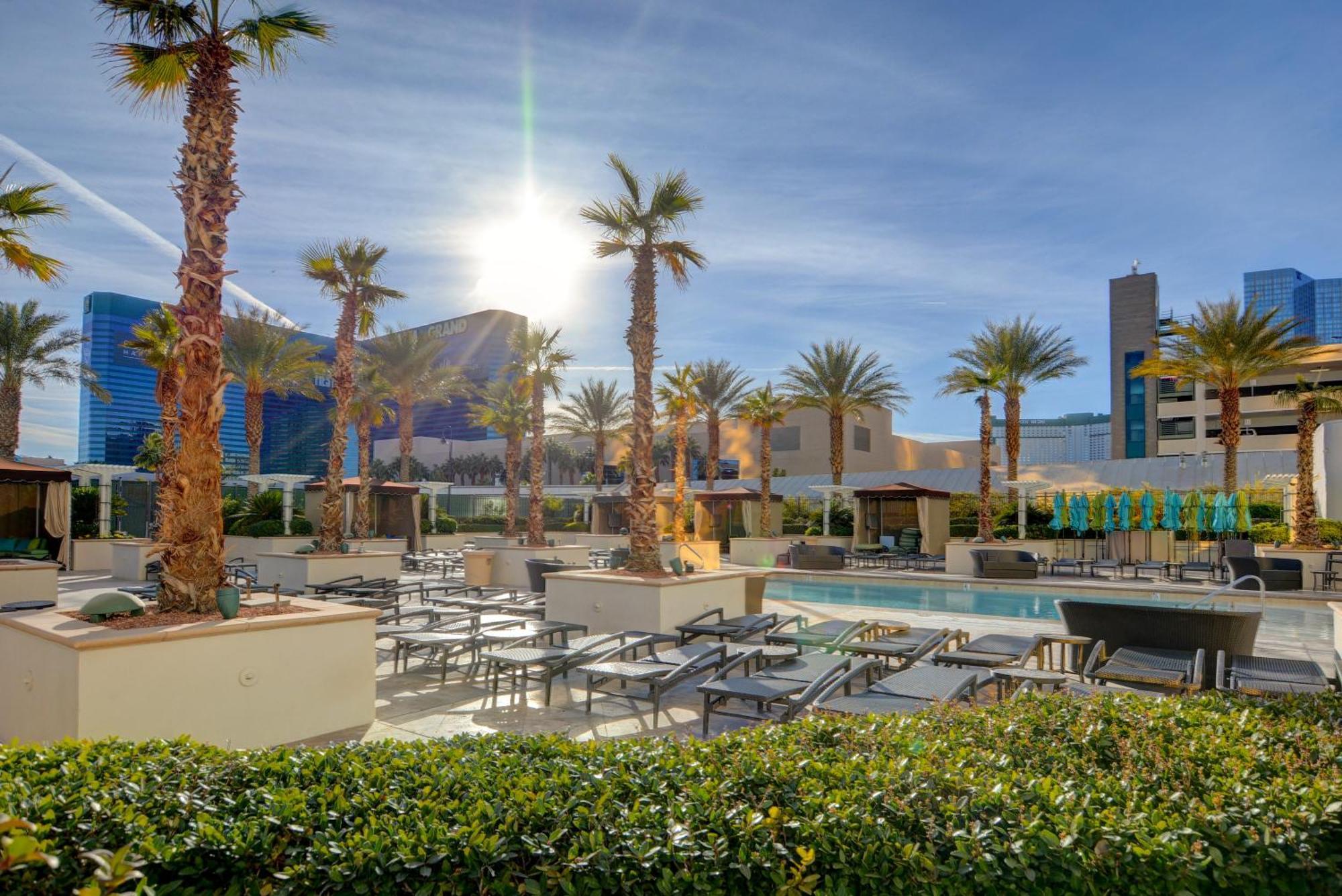 Aparthotel Eleve At The Signature Balcony Sphere View *