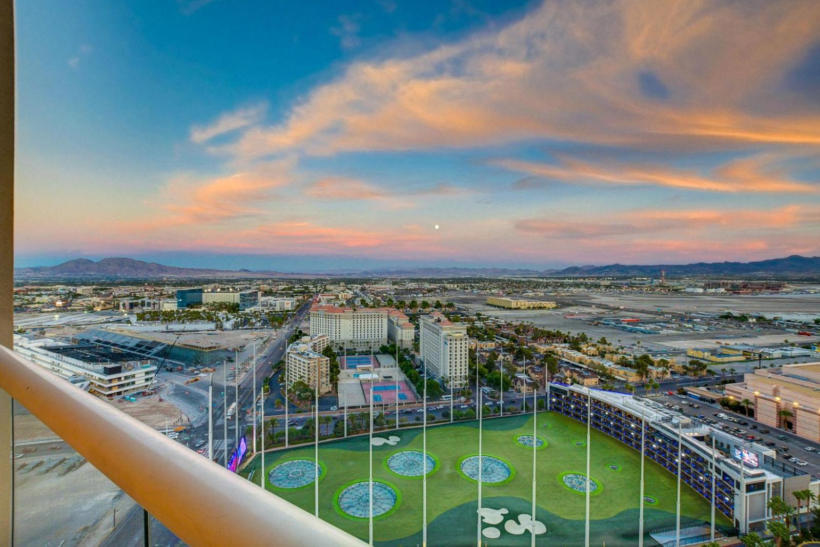 Eleve At The Signature Balcony Sphere View Las Vegas